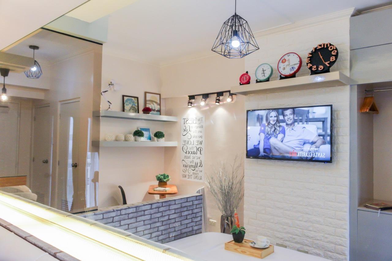 タガイタイLight And Chic - Tagaytay Vacation Padアパートメント エクステリア 写真